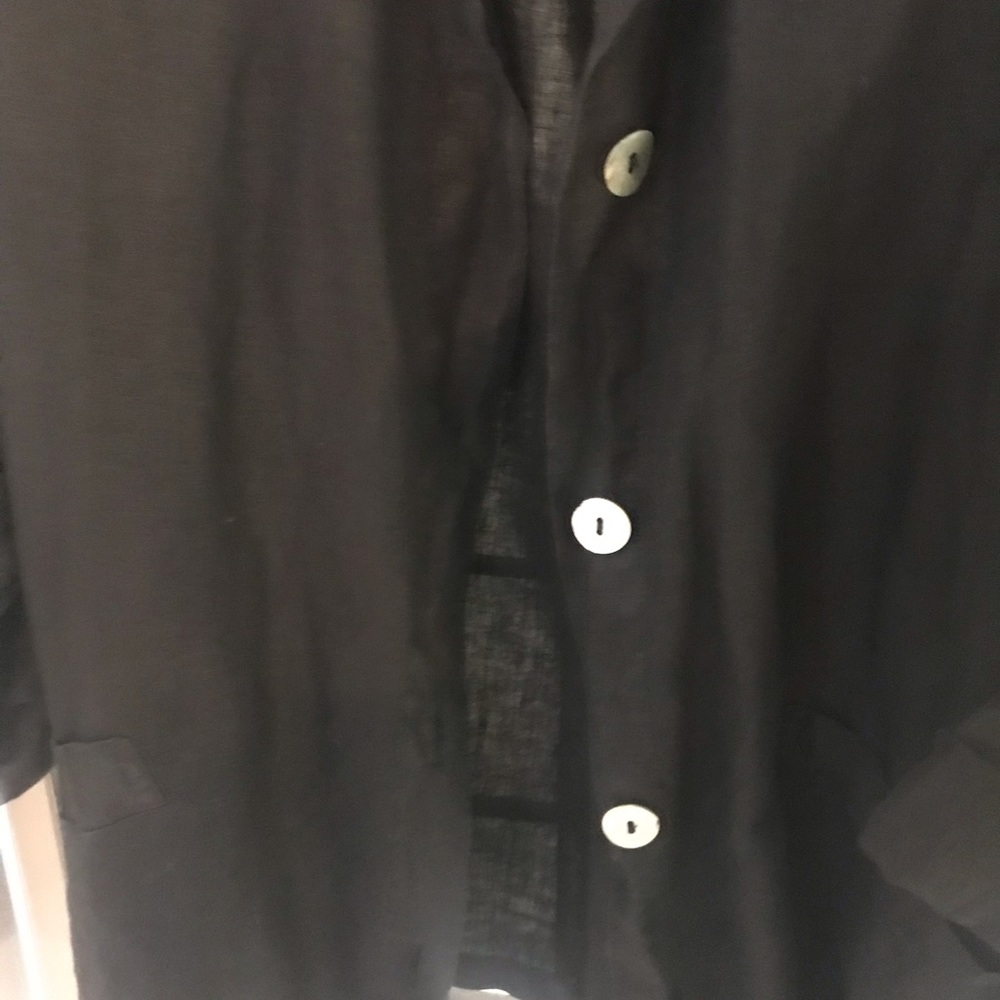 Linen Top - Picture 4 of 4
